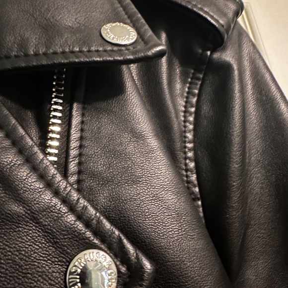 Levi's Women's Faux-Leather Belted Hem Moto Jacket - Picture 7 of 8